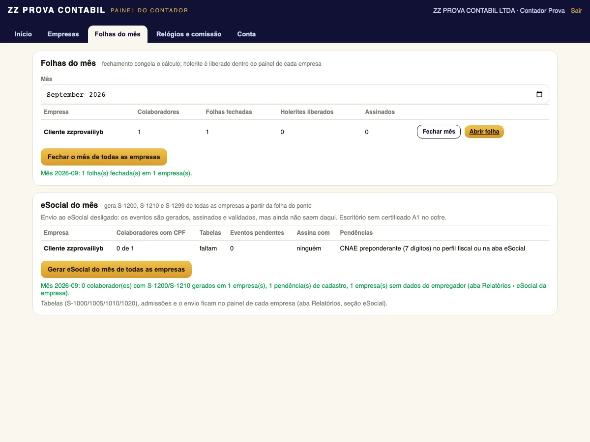 Tela Folhas do mês do painel do contador no Batiu, com o botão de fechar o mês de todas as empresas e o eSocial do mês